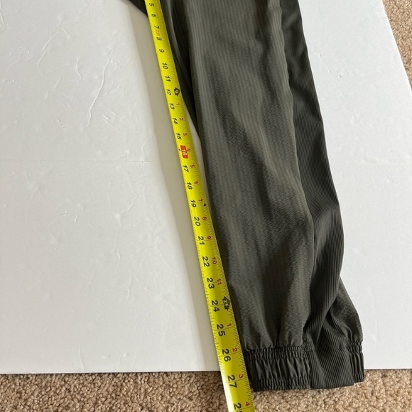 Athleta Textured Brooklyn Jogger Pants Size 8 Green - Picture 12 of 12